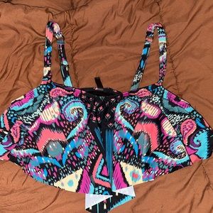 Torrid wireless V flounce bikini top